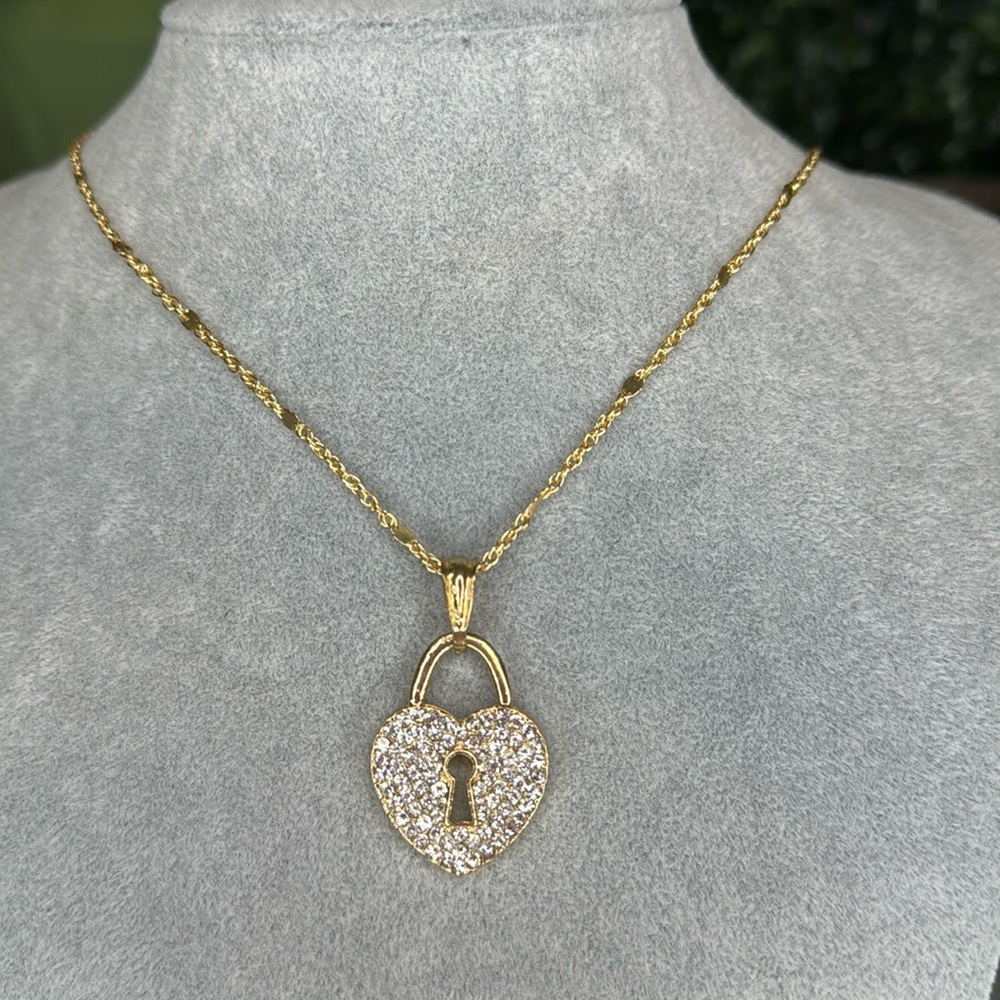 Heart pendant